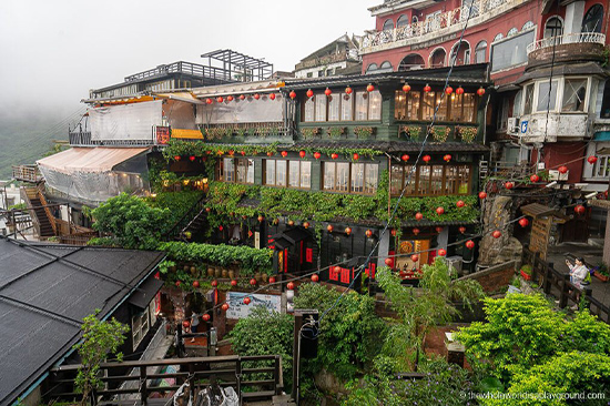 Jiufen, Shifen, Pingxi Day Tour | Things to do in Taiwan | Holigoes Travel