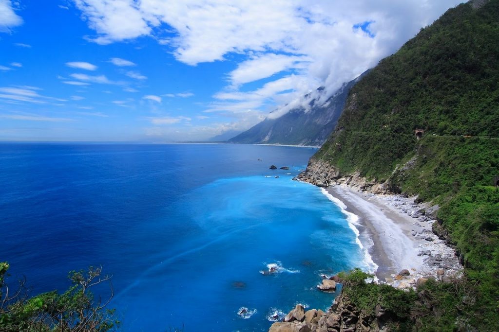 Taroko Gorge Day Tour | Things to do in Taiwan | Holigoes Travel