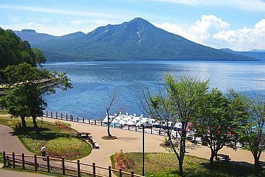 Lake Toya & Noboribetsu ​Day Tour | Things to do in Hokkaido | Holigoes Travel